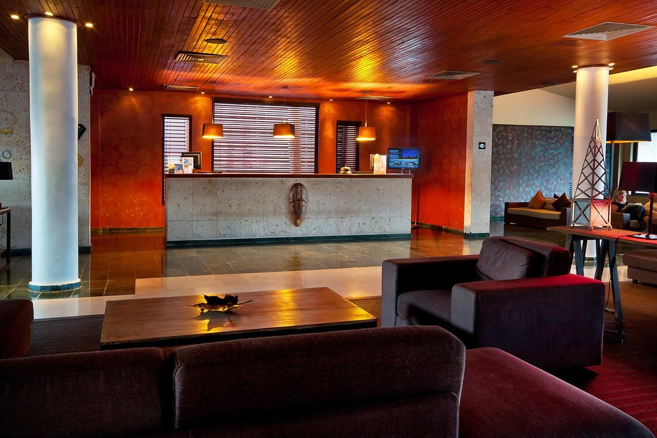 カタロニア ロイヤル ババロ オールインクルーシブ 大人専用 プンタ・カナ エクステリア 写真 The lobby of the hotel