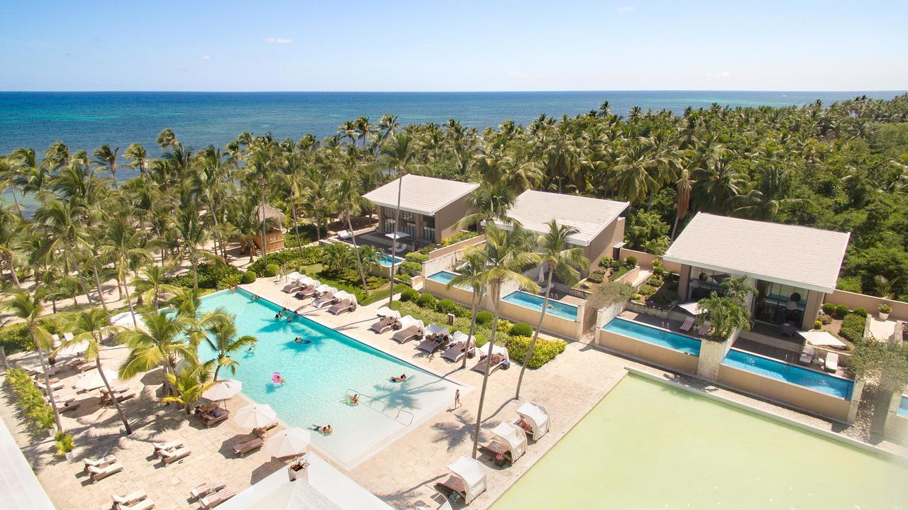 カタロニア ロイヤル ババロ オールインクルーシブ 大人専用 プンタ・カナ エクステリア 写真 Aerial view of the resort