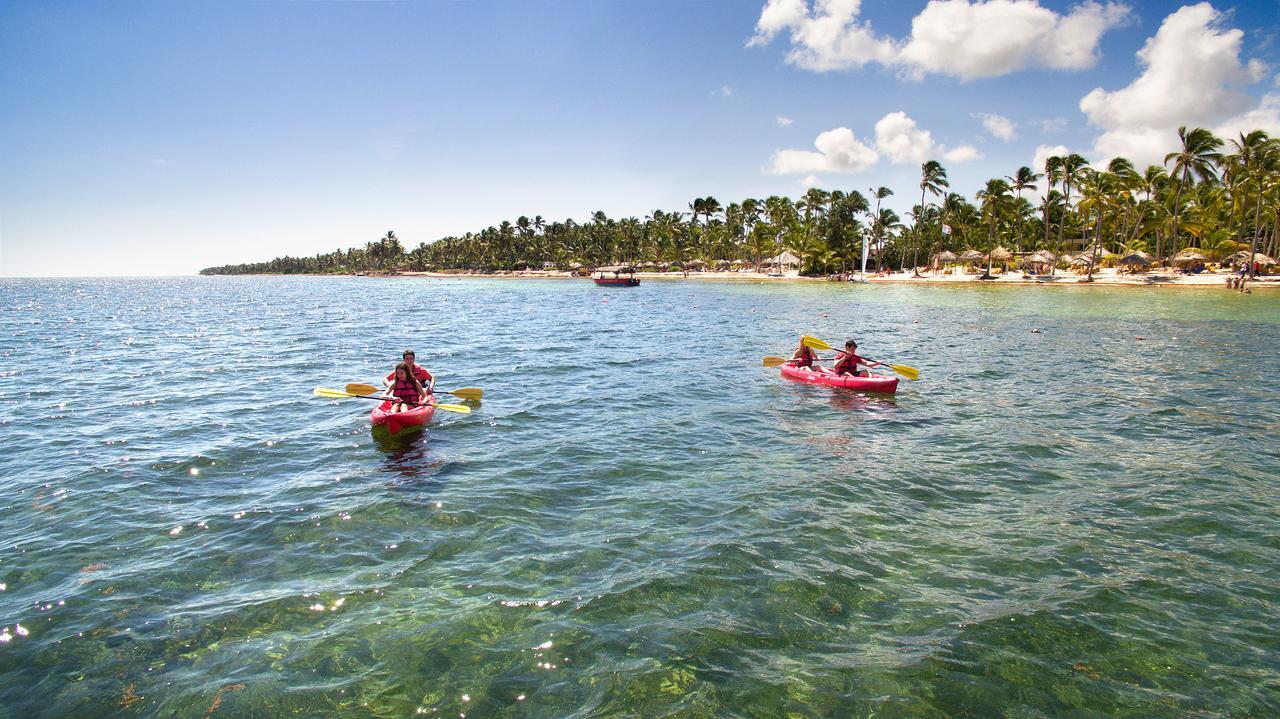カタロニア ロイヤル ババロ オールインクルーシブ 大人専用 プンタ・カナ エクステリア 写真 Kayaking in Punta Cana